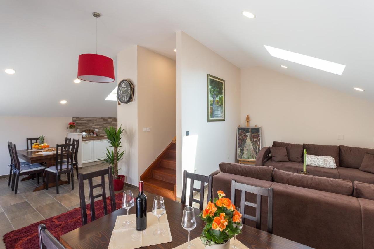 Ivana Apartamento *